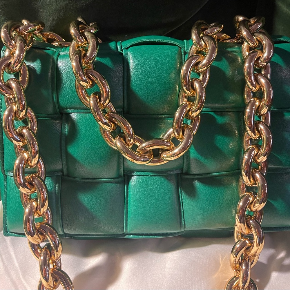 Bottega Veneta Chain Cassette Bag - Picture 4 of 7